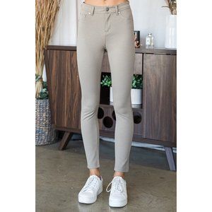 EVERYDAY FAVORITE Stone Classic Jeans Plain Slim Fitting